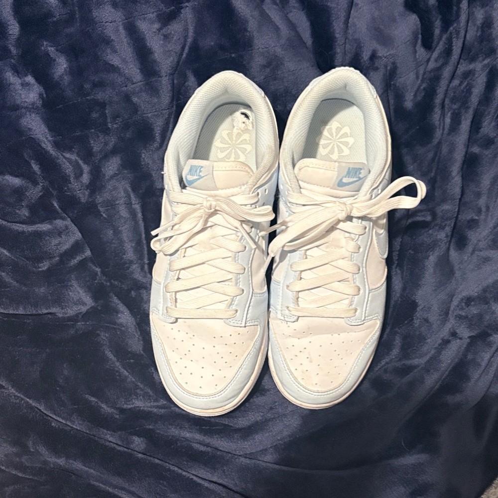 Nike Women's White and Light Blue Sneakers